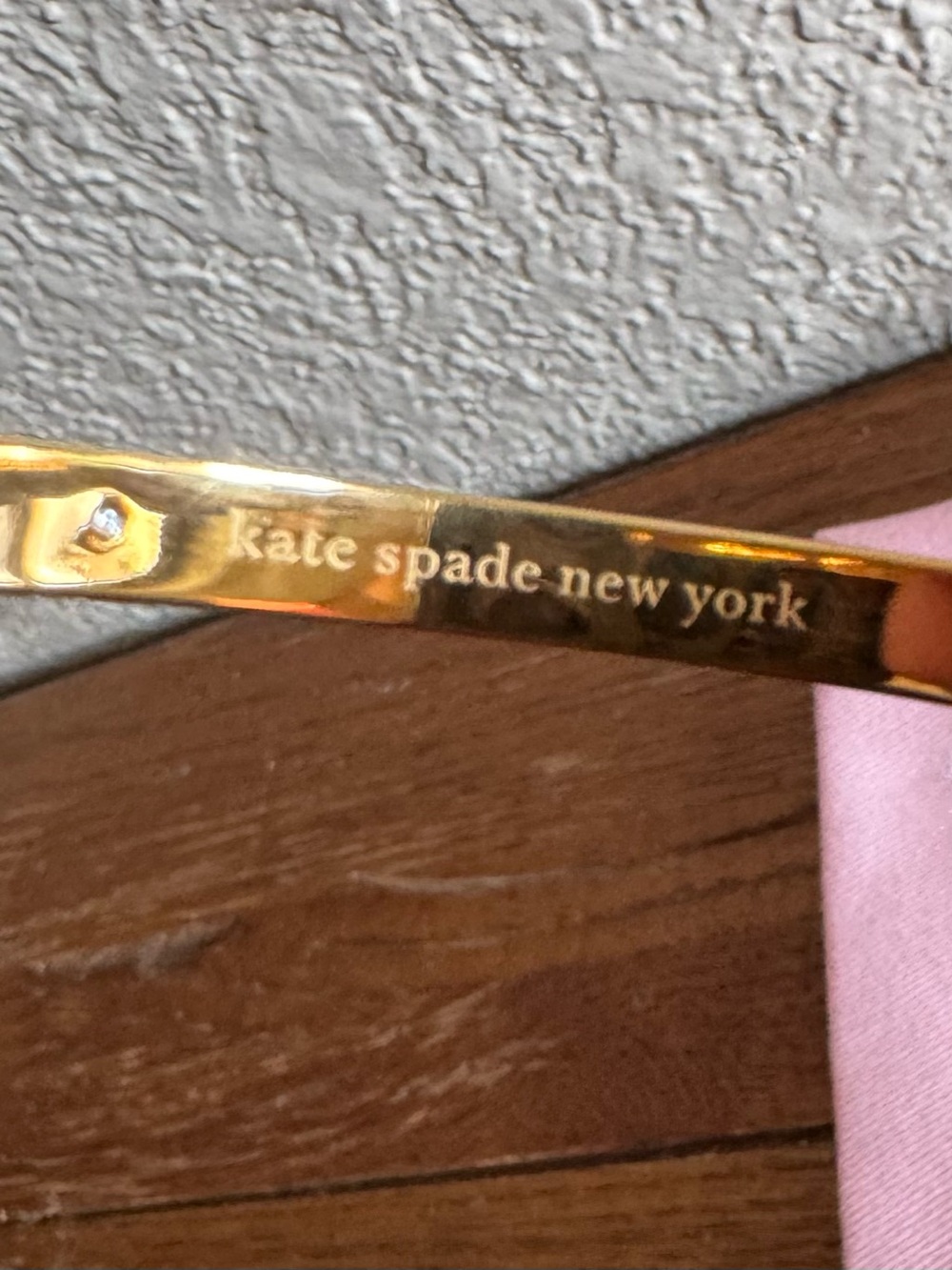 NEW w/Tags Kate Spade New York Gold Zebra Print Bangle Bracelet W/Pink Pouch - Picture 10 of 11